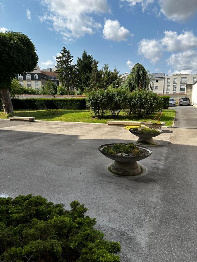 Apartamento Arena Center Town Reims Exterior foto