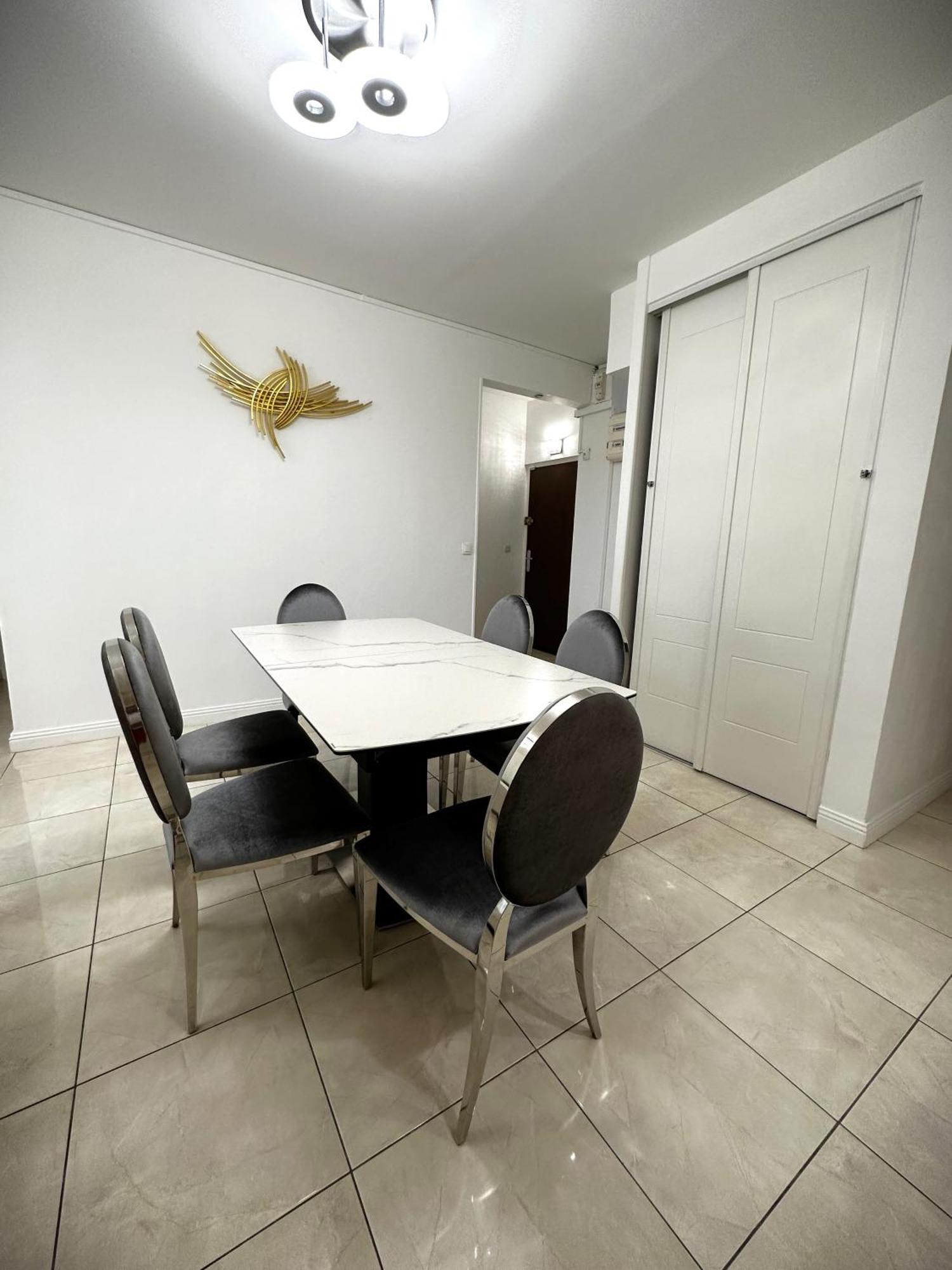 Apartamento Arena Center Town Reims Exterior foto